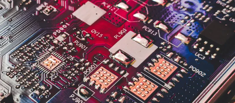 Polymères haute performance pour l’électronique : résistance, isolation et précision